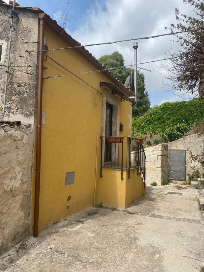 Casa Martina Villa Palazzolo Acreide Exterior photo